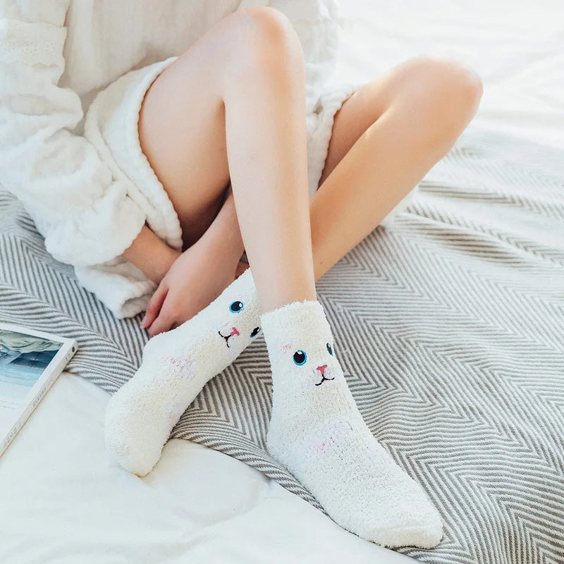 Jolis animaux de dessin animé en automne et en hiver, chaussettes chaudes en peluche, Tube central, chat, cochon, panda, chaussettes de couchage, chaussettes de sol pour la maison