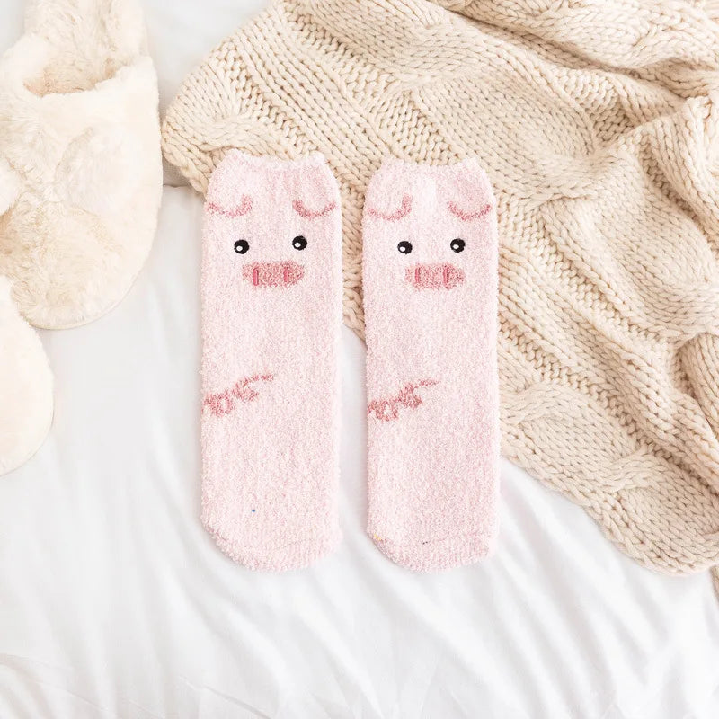 Jolis animaux de dessin animé en automne et en hiver, chaussettes chaudes en peluche, Tube central, chat, cochon, panda, chaussettes de couchage, chaussettes de sol pour la maison