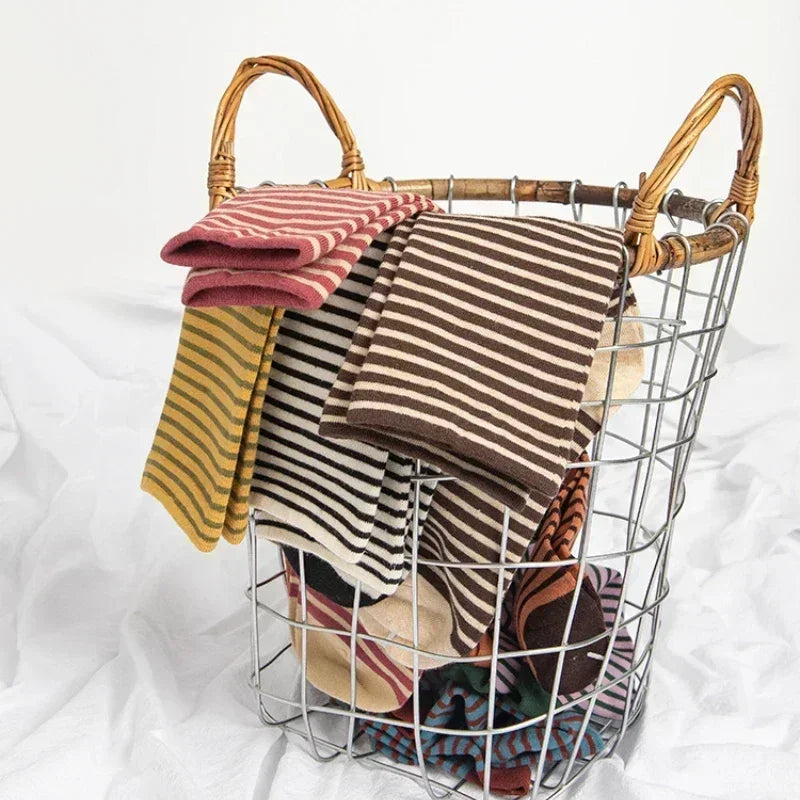 Chaussettes rétro rayées pour femmes, tube moyen, bas en coton, chaussettes coréennes, chaussettes japonaises, printemps et automne