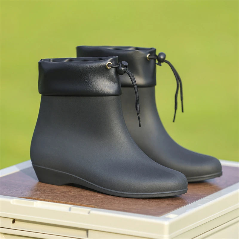 Chaussures de pluie pour femmes, nouvelles bottes de pluie, chaussures de pluie imperméables et antidérapantes, chaussures en caoutchouc résistantes à l'usure pour les déplacements, 2024