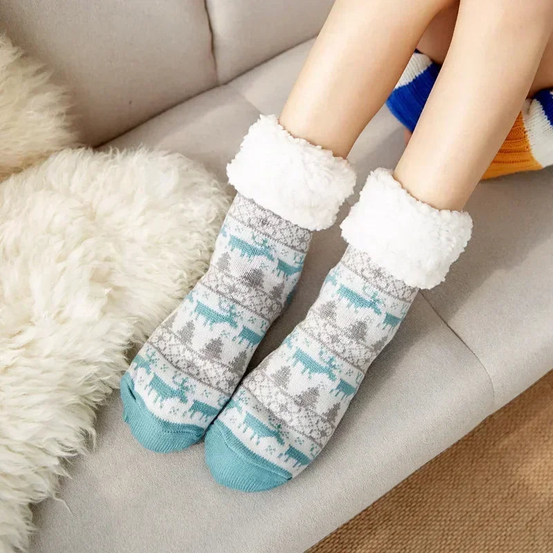 Cadeau de noël pantoufle chaussettes femmes thermique hiver chaud en peluche antidérapant poignée dormir sol chaussette courte floue moelleux femme dessin animé