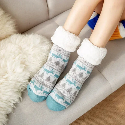 Cadeau de noël pantoufle chaussettes femmes thermique hiver chaud en peluche antidérapant poignée dormir sol chaussette courte floue moelleux femme dessin animé