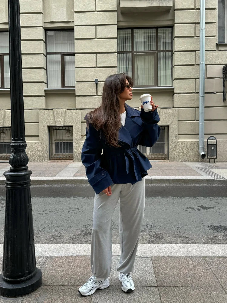 Trench-Coat court à lacets pour femme, décontracté, avec ceinture à revers, manches longues, boutons, court et fin, coupe-vent, Streetwear quotidien d'automne