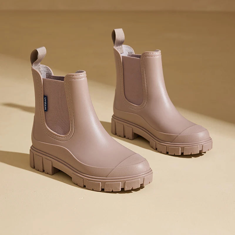 Chaussures de pluie imperméables à court cylindre pour femmes: style élégant pour vêtements d'extérieur, chaussures d'eau, bottes de pluie, galoches, imperméables