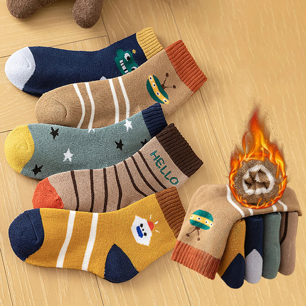 Chaussettes de sol épaisses et chaudes pour enfants, chaussettes à Tube moyen en peluche, chaussettes longues d'hiver pour garçons, chaussures thermiques pour enfants, chaussettes mignonnes de dessin animé pour bébé